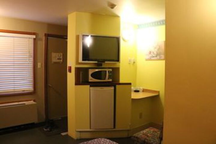 Room 37 of 54