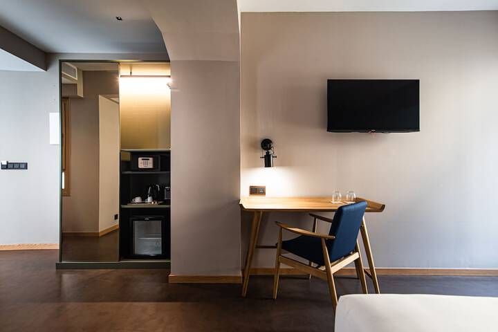 Room 20 of 35