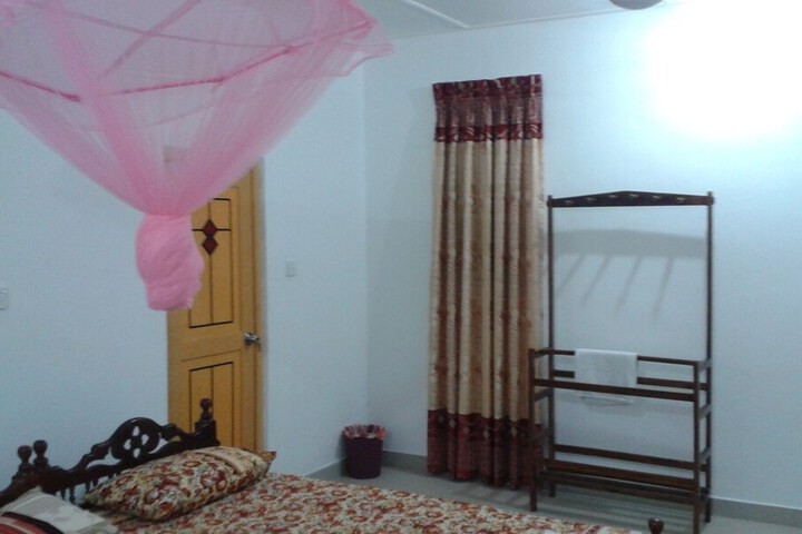Room 5 of 75