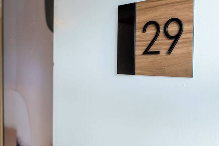 Room 92 of 207