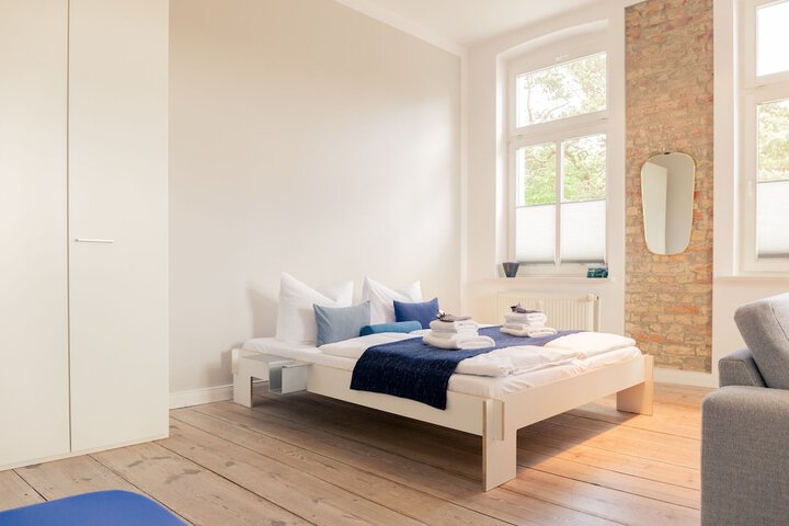 Loft No. 3,1 Queen Bed,NonSmoking