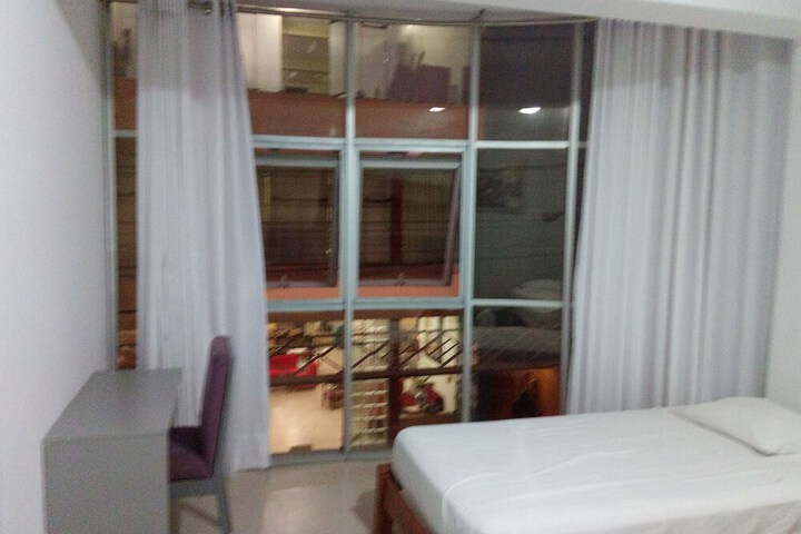 Room 11 of 31