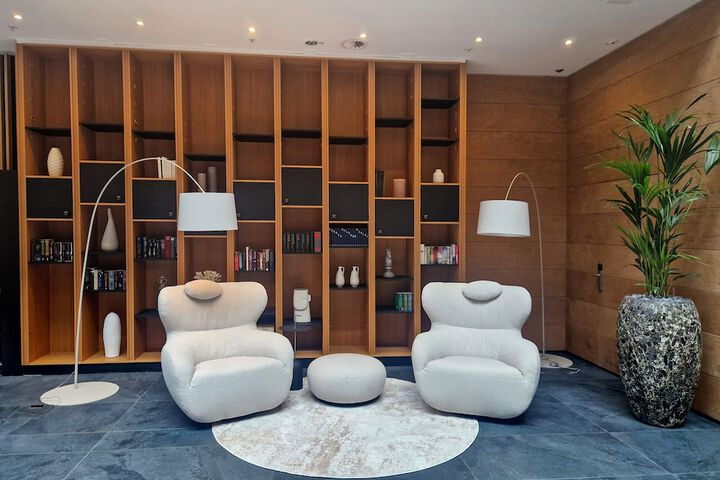 Lobby Entry