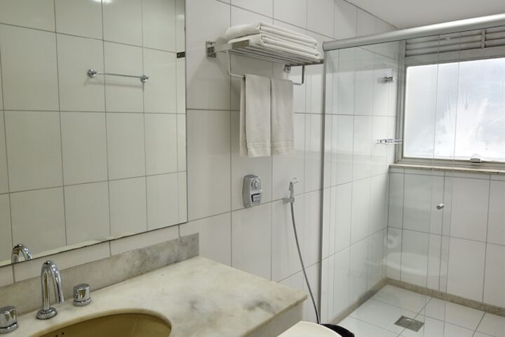 Room 32 of 52