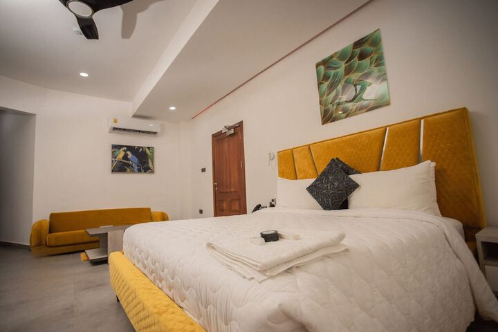 Room 8 of 67