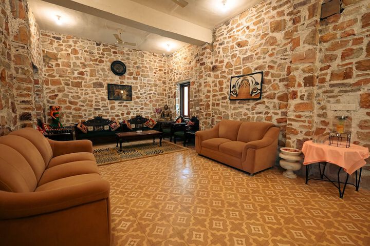 Hotel Interior 7 of 115