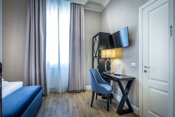 Room 34 of 60