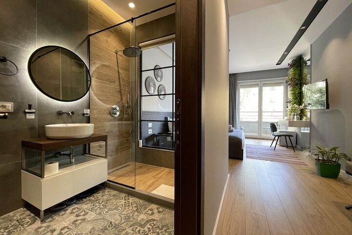 Room 50 of 68