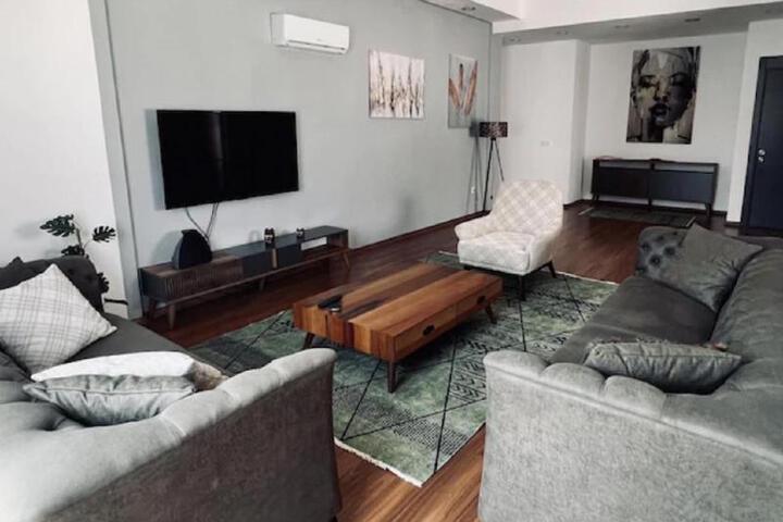 Suite 20 of 24