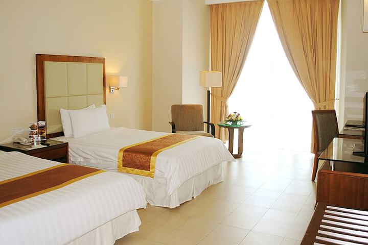 Room 7 of 42