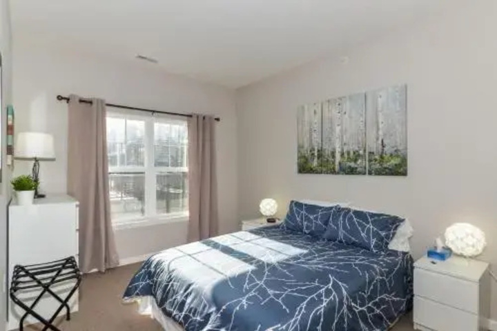 Photo of Modern Comfort 2BR Apt Fully Equipped Furnished 5min Downtown