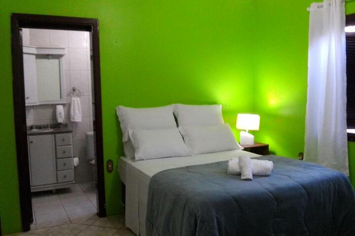 Room 4 of 23