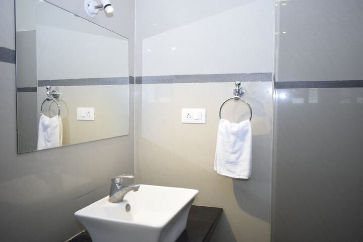 Room 20 of 35
