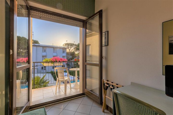 Terrace/Patio 38 of 77