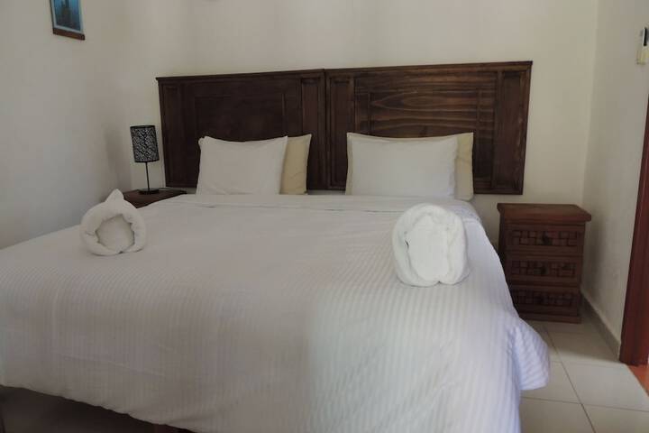 Room 2 of 138