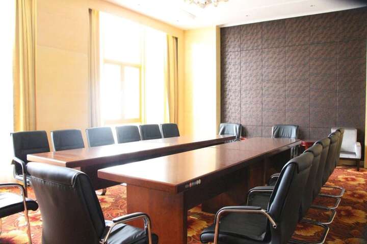 Business Center 45 of 46