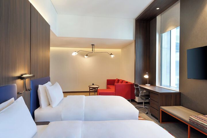 Room 9 of 41