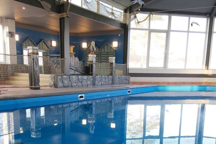 Pool 15 of 38