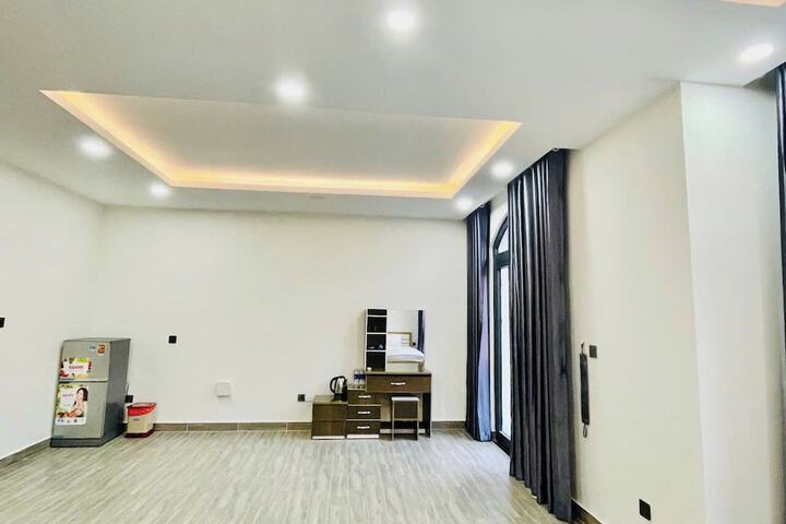 Room 9 of 27