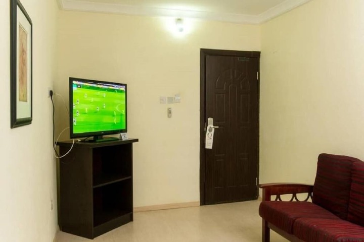 Room 10 of 29
