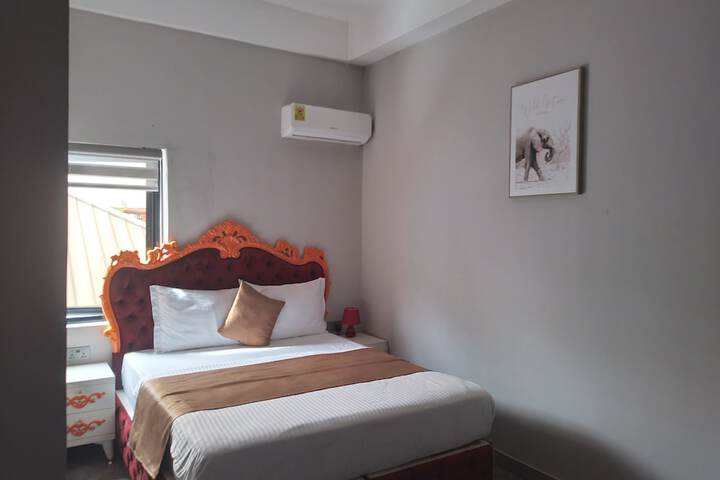 Room 29 of 41