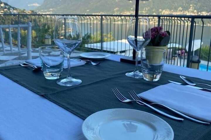 Dining 43 of 54