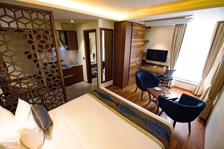 Room 12 of 49