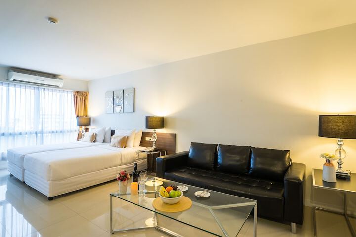 Room 15 of 80