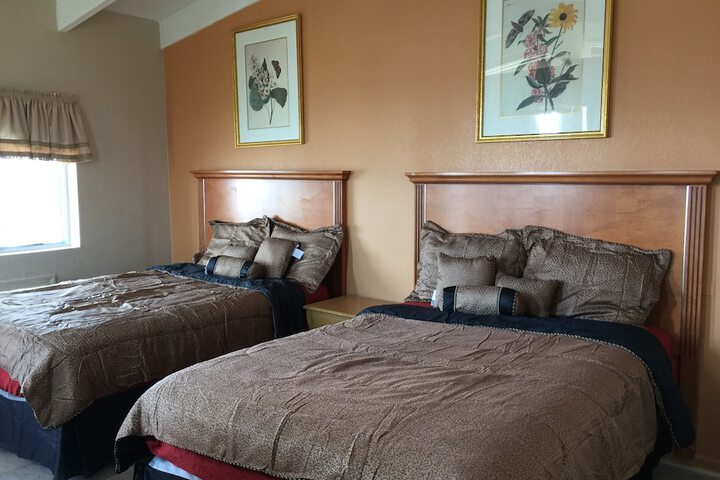 Pelican Inn and Suites in Toms River, NJ