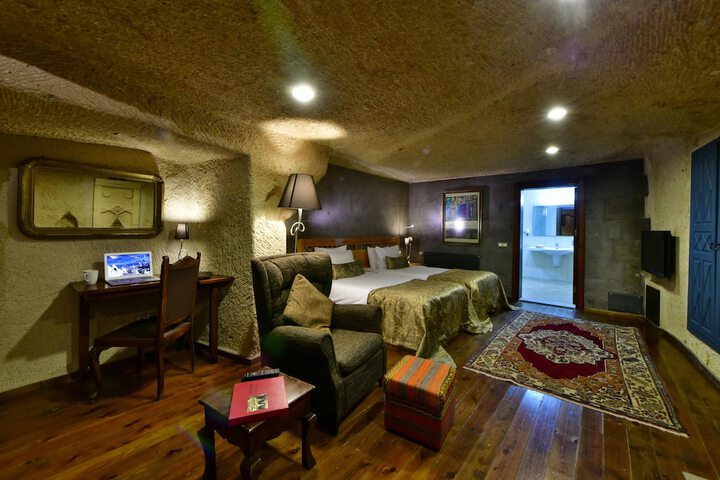 Room 20 of 194