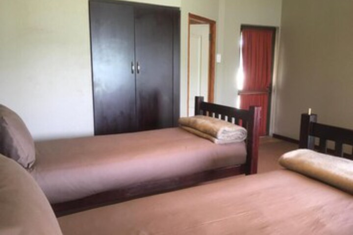 Room 26 of 32