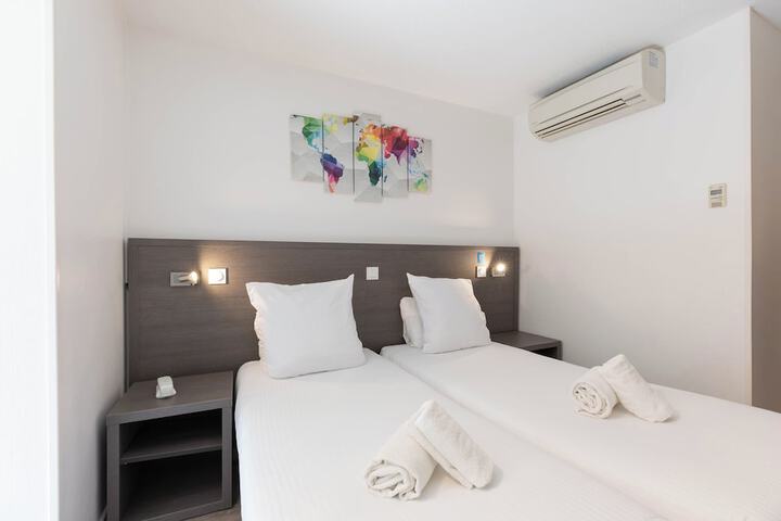Room 12 of 67