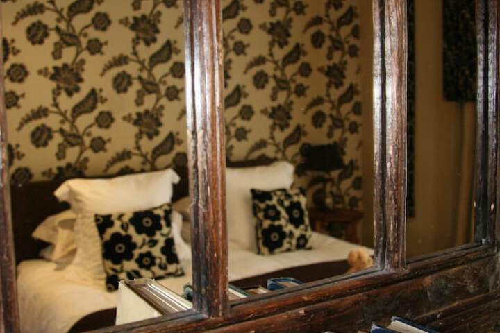 Room 15 of 187