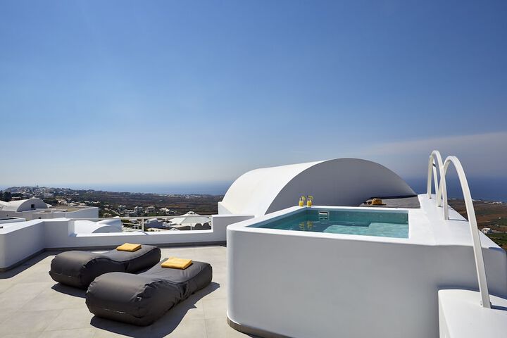 Aperanto Suites