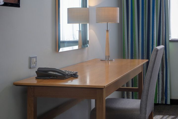 Room 16 of 49