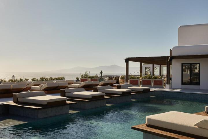 Pool 10 of 23