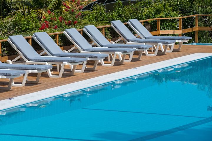 Pool 63 of 71
