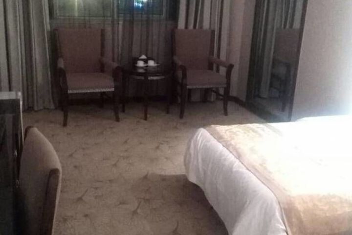 Room 32 of 56