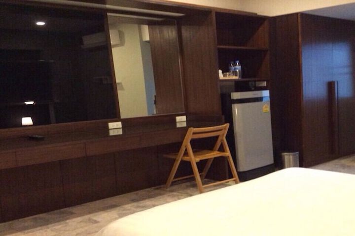 Room 7 of 29