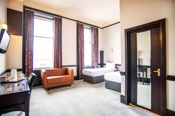 Room 29 of 72