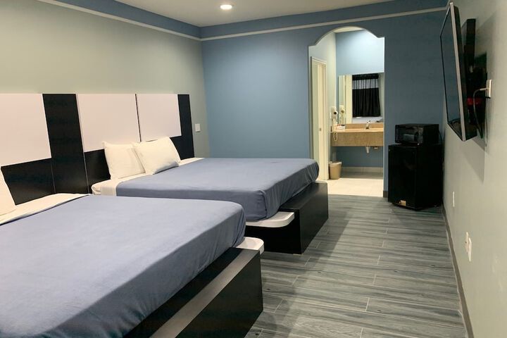 Room 16 of 35