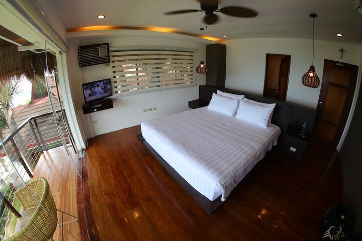 Room 9 of 73