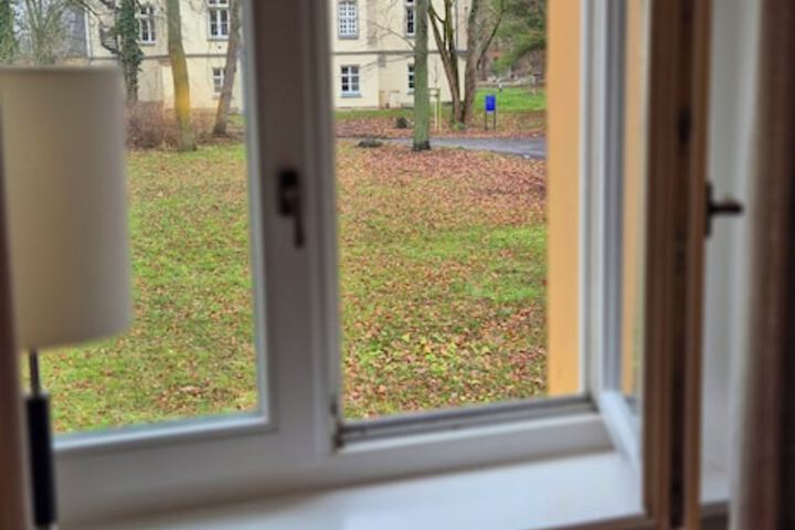Room 8 of 18