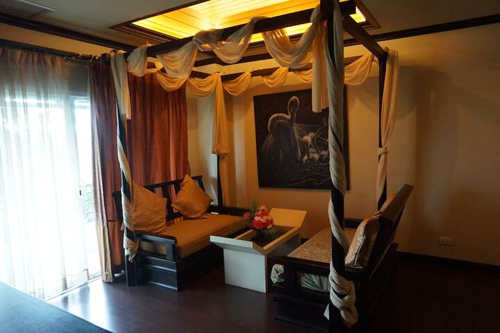 Room 25 of 52