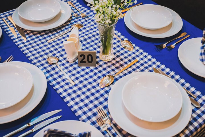 Dining 11 of 25