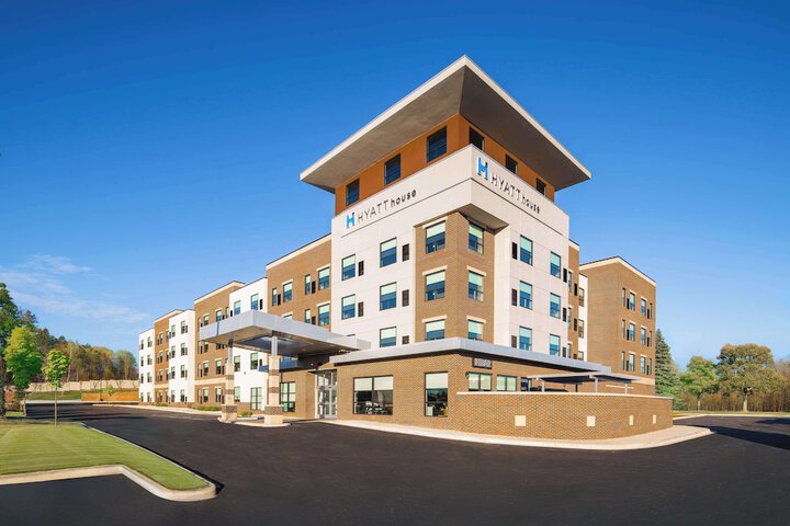 Hyatt House Auburn Hills /  Detroit in Lake Orion, MI