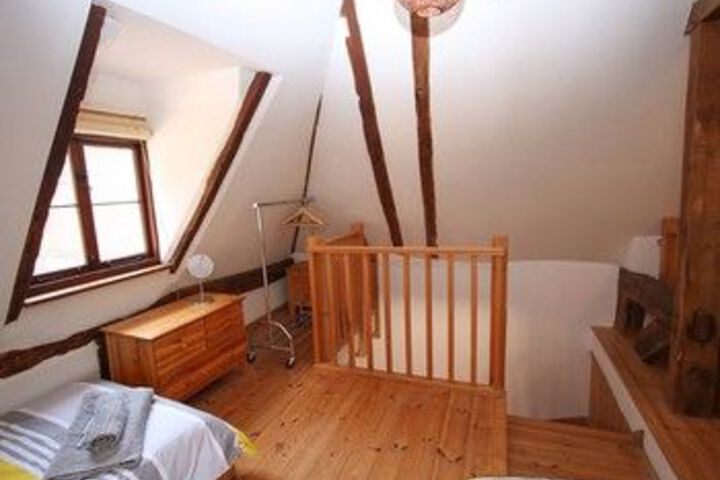 Room 16 of 32