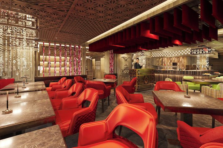 Lounge 50 of 62