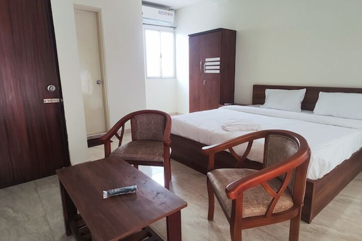Room 3 of 22