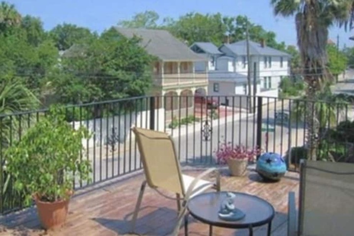 Terrace/Patio 30 of 60